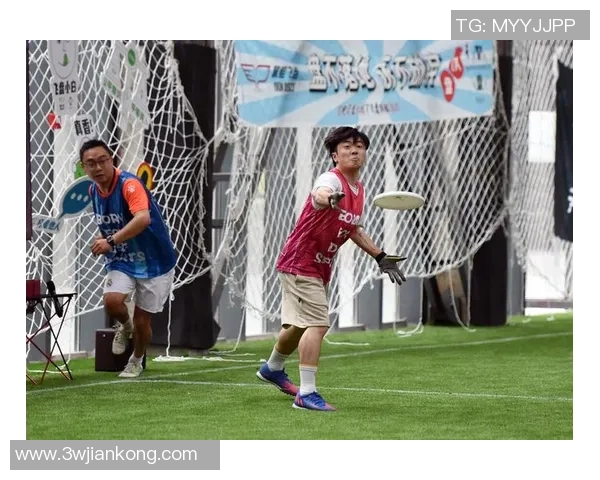 广州飞盘队在飞盘状态排行榜中荣登第八名展现出强劲实力与团队精神